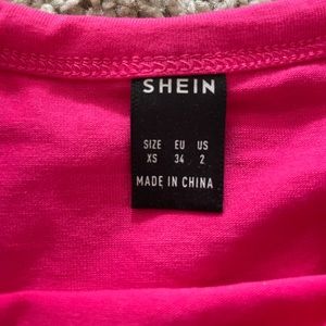 hot pink cropped shein tank